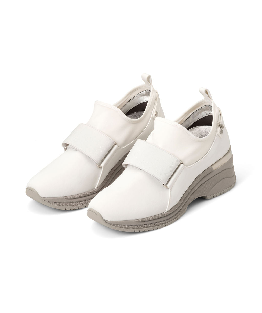 Sundaes | Recycled Lycra & Wine Grapes ^ Cup